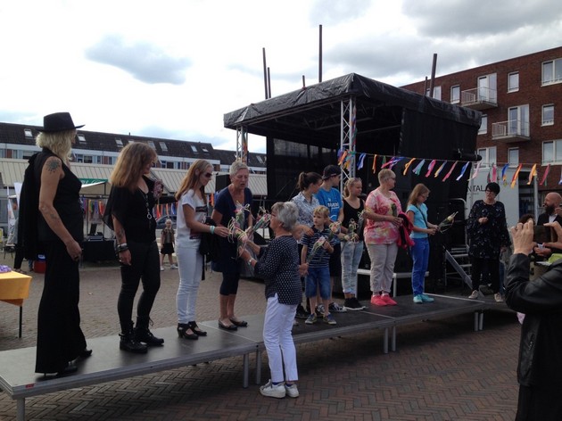 geslaagde modeshow Stichting Armslag Stadskanaal