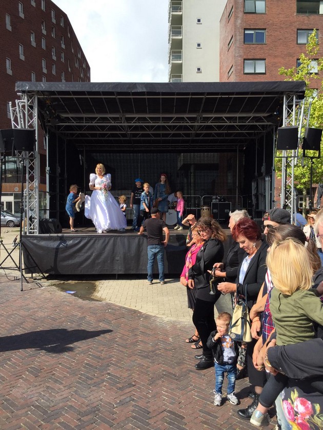 Leer en doe festival en modeshow. Stichting Armslag Stadskanaal