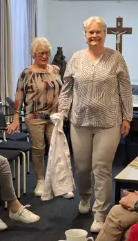 Modeshow in Parochiehuis Emmercompascuum - Stichting Armslag Stadskanaal